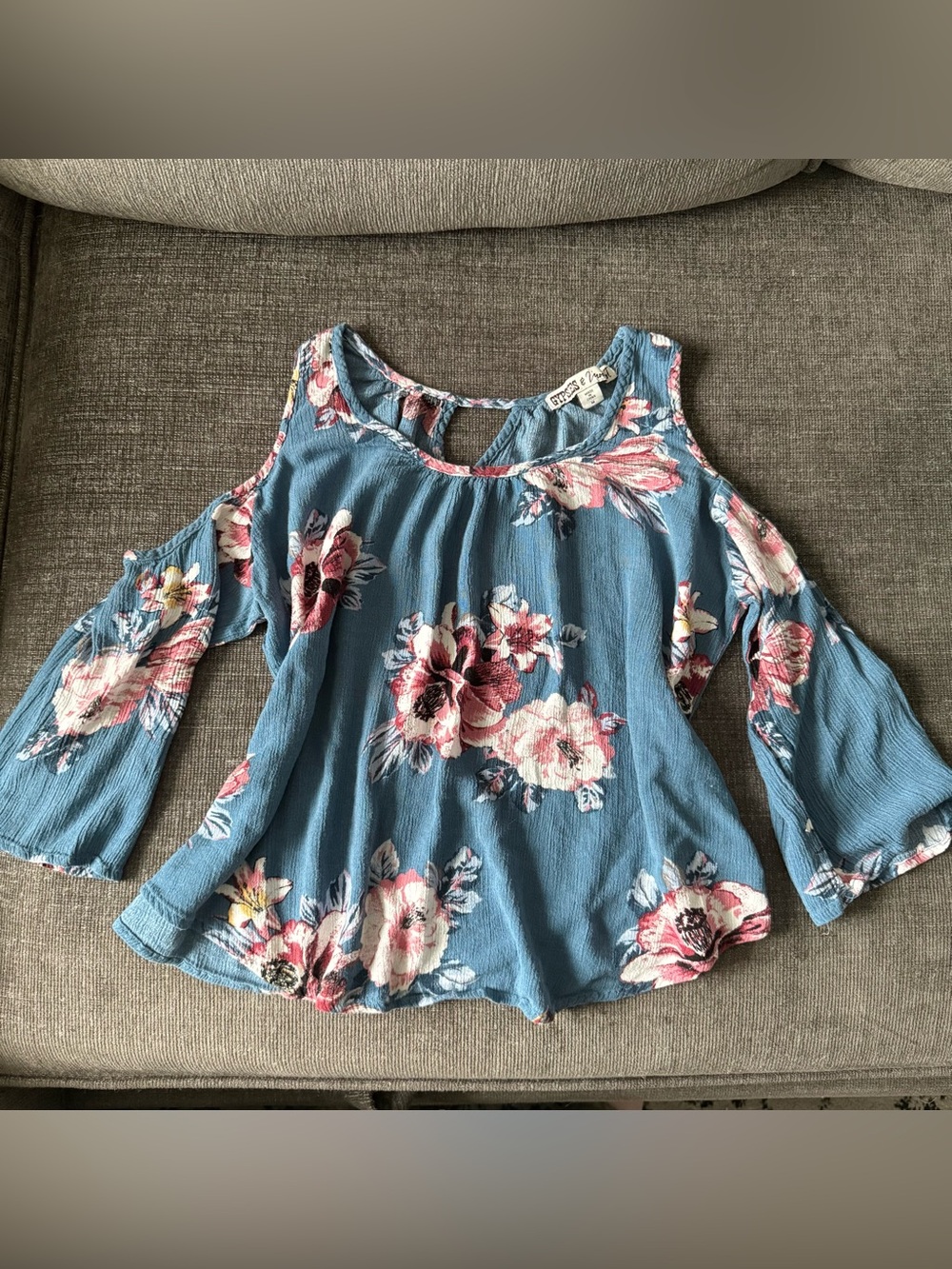 Gypsies & Moondust Blue Floral Cold-Shoulder Top